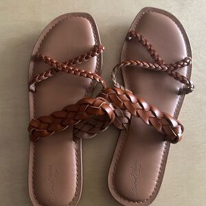 Brown, universal thread, braided sandals